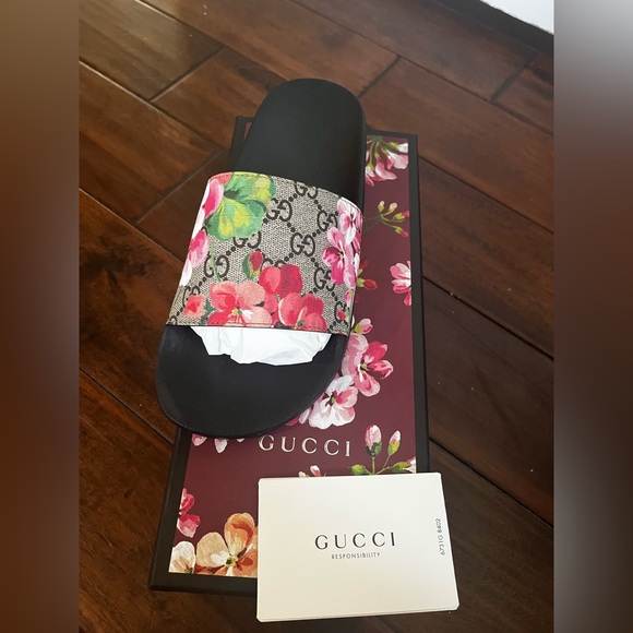 Gucci Shoes - GG Blooms Supreme Floral Slide Sandal